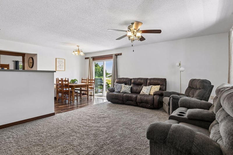 166 Amber View St, Menomonie, WI 54751