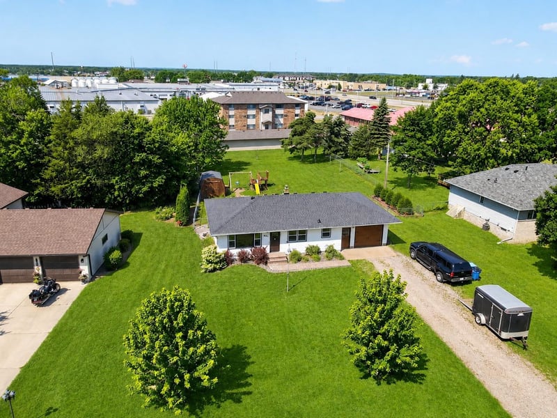 855 Spring St, Clearwater, MN 55320