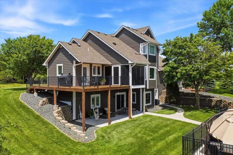 5721 94th Ave N, Loretto, MN 55357