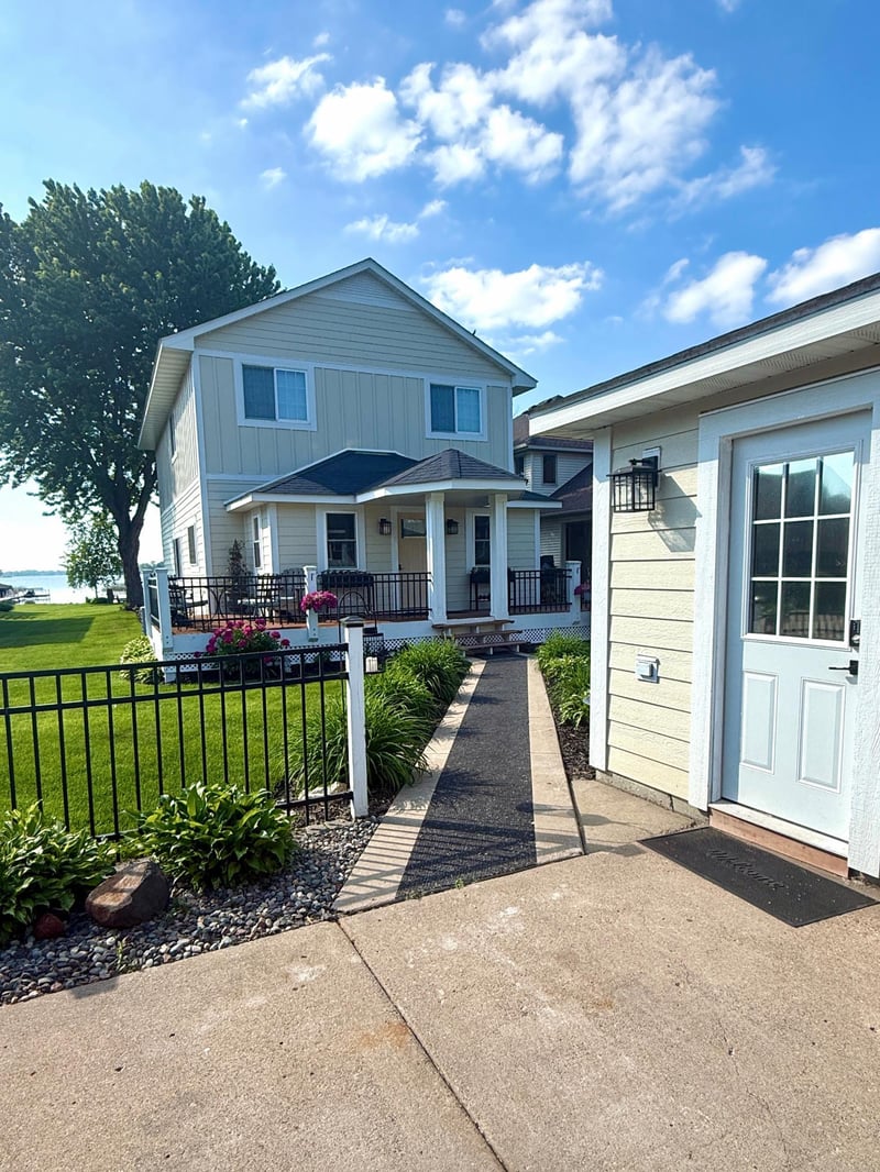 21760 Ideal Ave N, Forest Lake, MN 55025