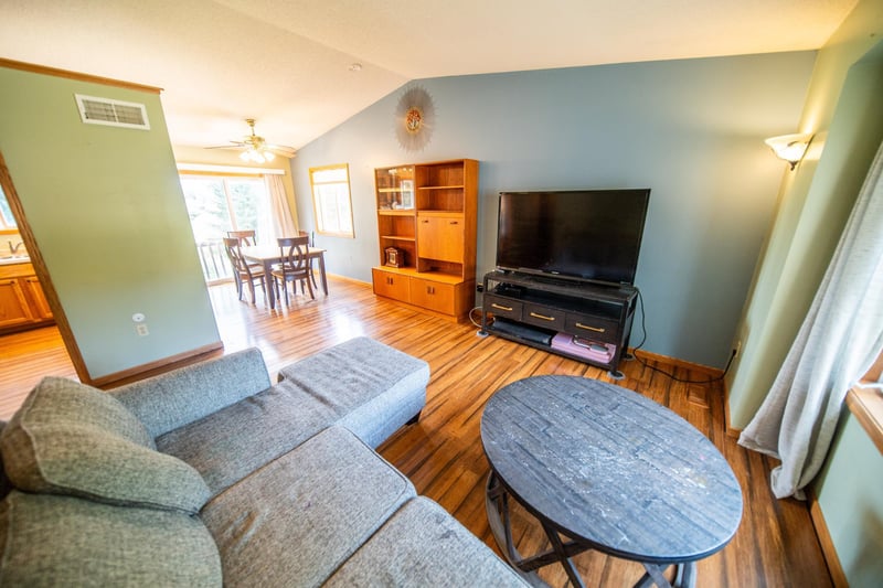 3834 Strathmore Ln SE, Rochester, MN 55904