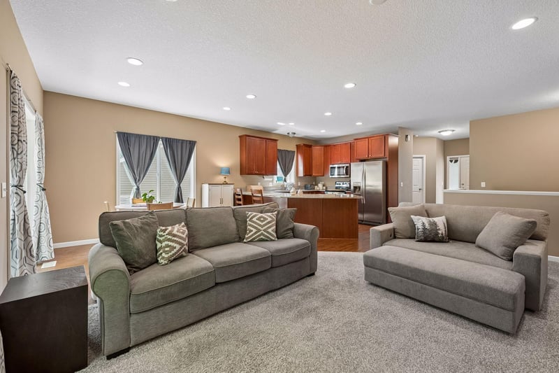 3165 Doneene Ln, Eagan, MN 55121