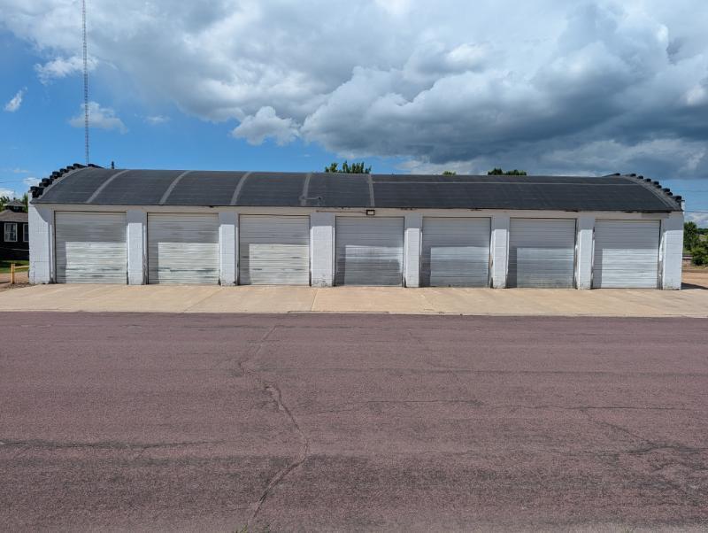 301 2nd St NW, Wells, MN 56097