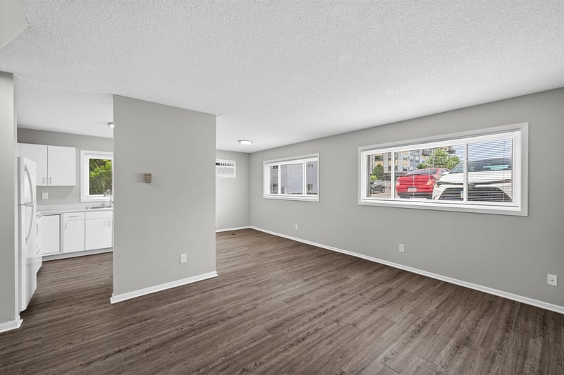 924 9th Ave SE, Minneapolis, MN 55414
