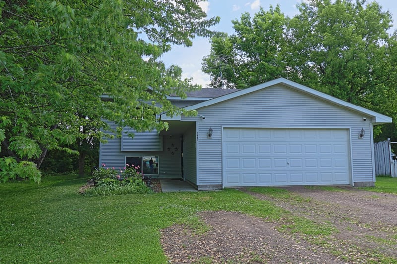 149 12 South St, Foreston, MN 56330