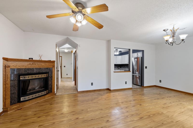 4150 Maureen Dr NE, Columbia Heights, MN 55421