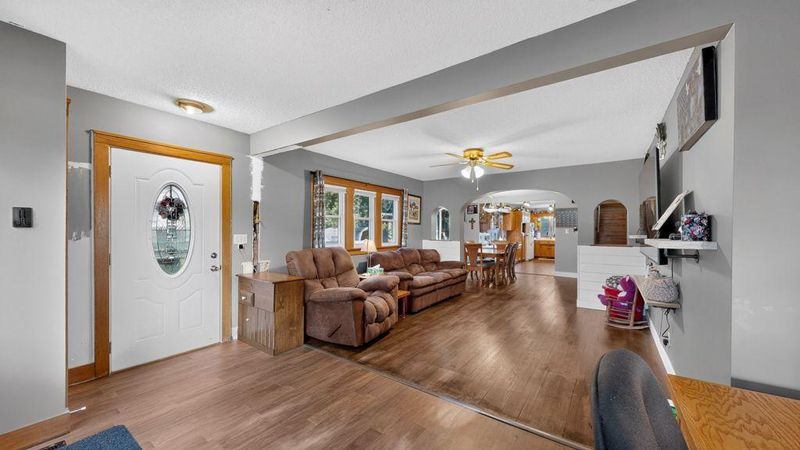 125 2nd Ave NW, Elgin, MN 55932