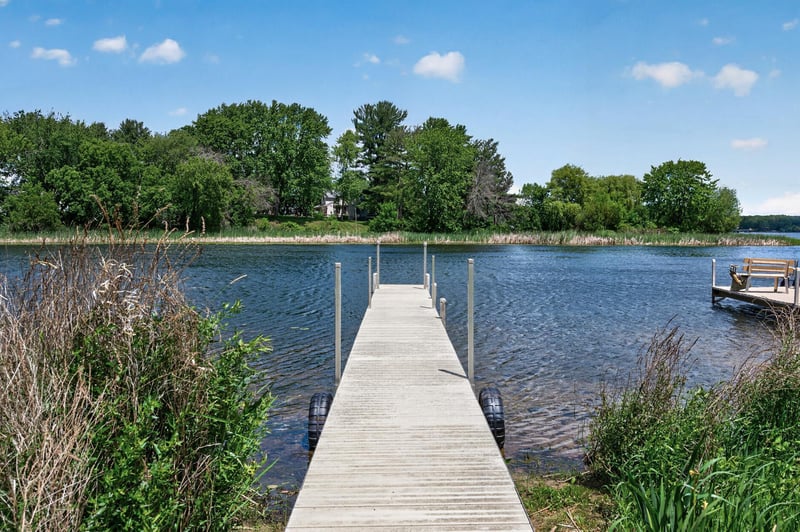 223 Grove Rd, East Bethel, MN 55092