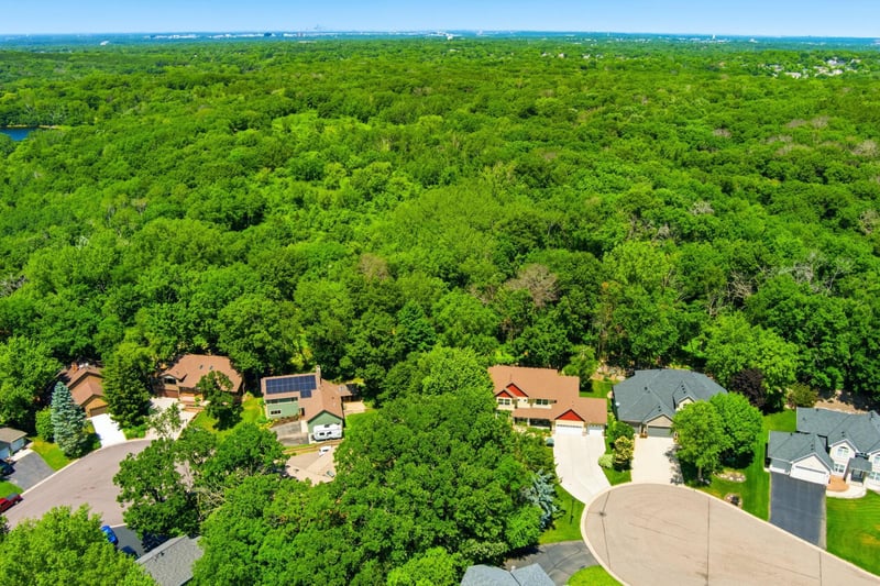 12568 Everest Ct E, Apple Valley, MN 55124