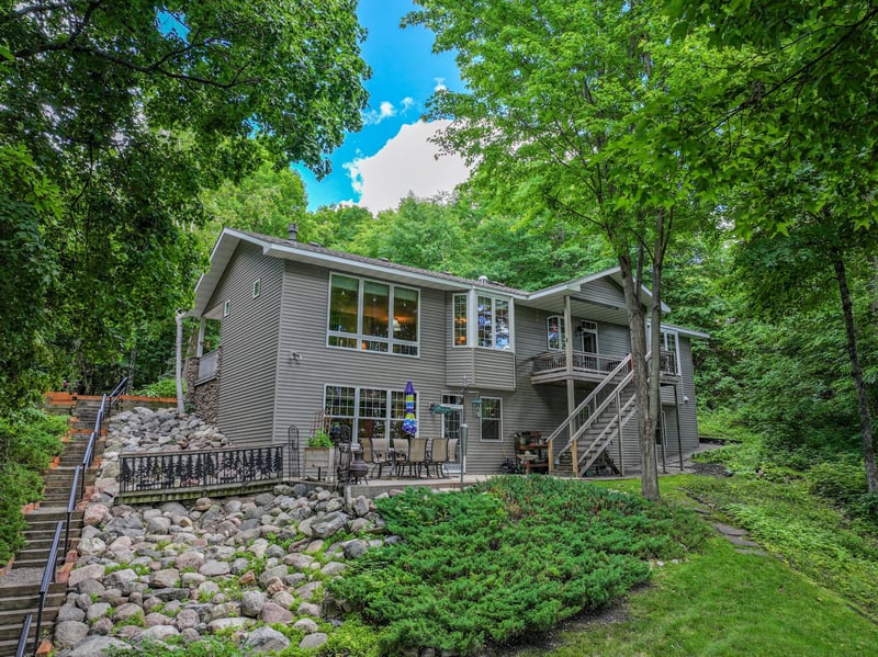 1728 Golden Dr SW, Alexandria, MN 56308
