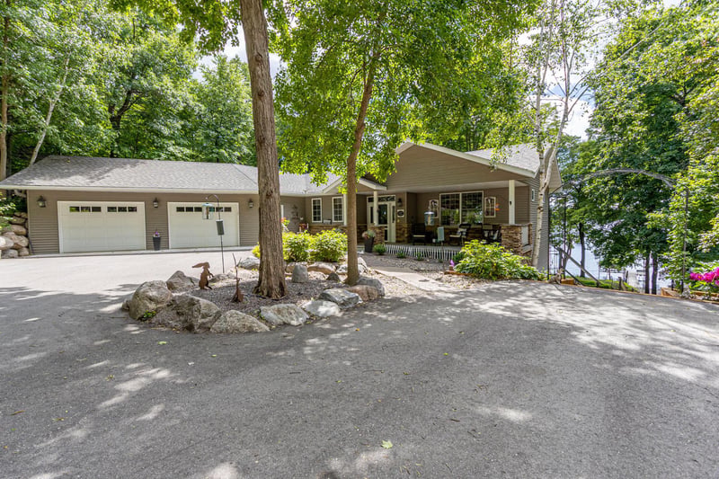 1728 Golden Dr SW, Alexandria, MN 56308