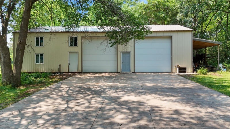 19322 Linnet St NW, Oak Grove, MN 55011