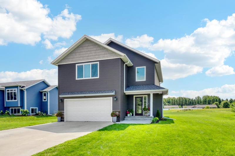 1923 Longview Dr, Detroit Lakes, MN 56501