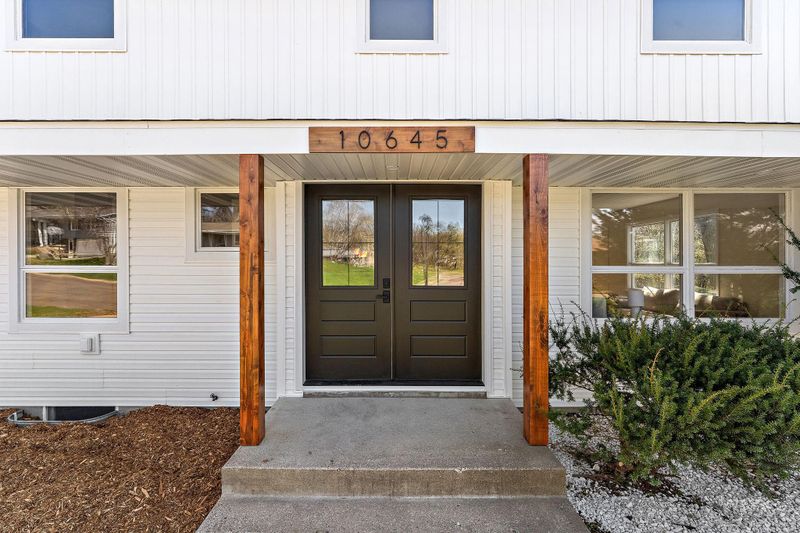 10645 Johnson Rd, Bloomington, MN 55437