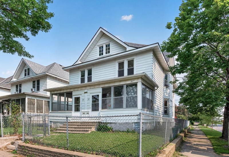 319321 Aurora Ave, Saint Paul, MN 55103