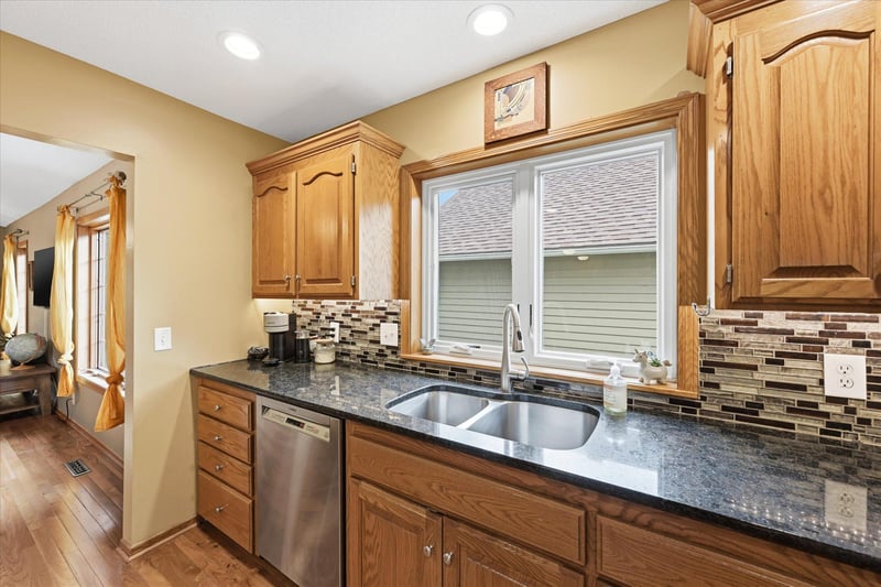 4658 Wildwood St, Eagan, MN 55122