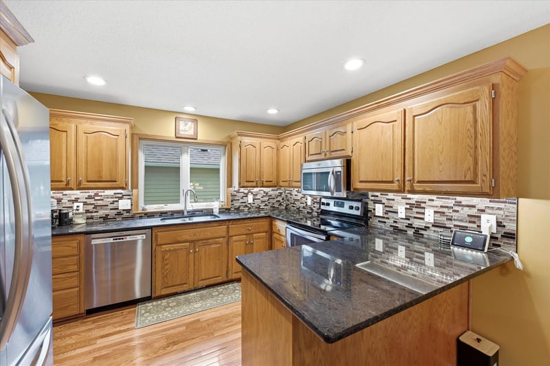 4658 Wildwood St, Eagan, MN 55122