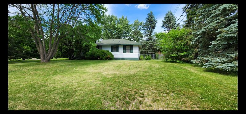 7008 Florida Ave N, Brooklyn Park, MN 55428
