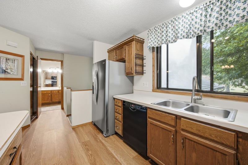 2830 32nd St S, Moorhead, MN 56560