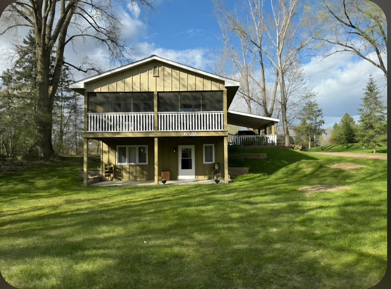 8526 253rd St, Forest Lake, MN 55025