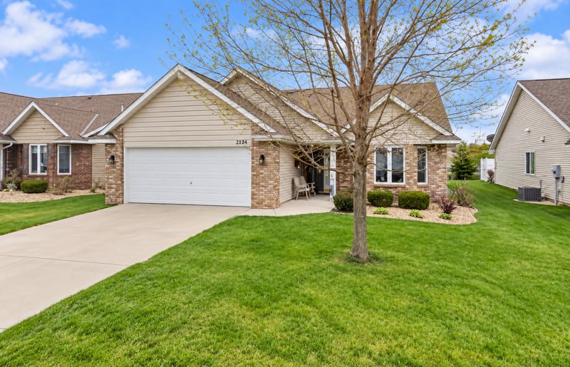 2880 126th Ave NW, Coon Rapids, MN 55448