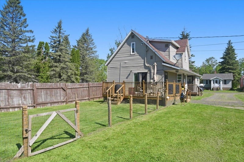 1824 N 53rd St, Superior, WI 54880