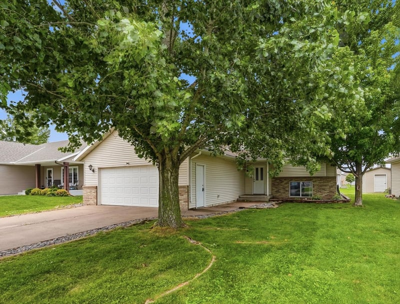 107 Green Meadow St, Foley, MN 56329