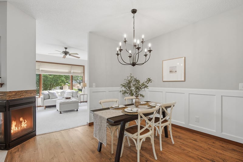 1023 Woodland Dr, Hastings, MN 55033