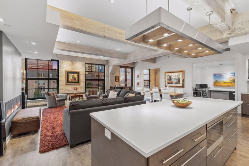 117 Portland Ave #605, Minneapolis, MN 55401