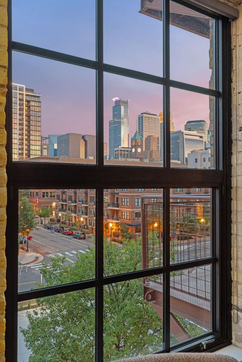 117 Portland Ave #605, Minneapolis, MN 55401
