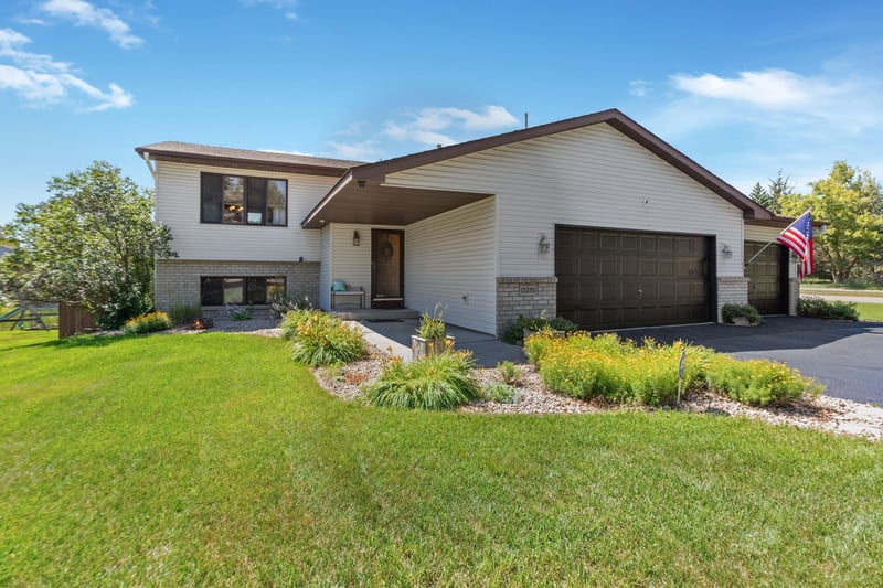 15280 Tonto St NW, Ramsey, MN 55303