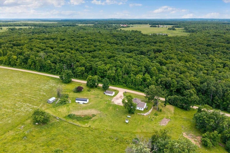 3020 72nd St SW, Pequot Lakes, MN 56472