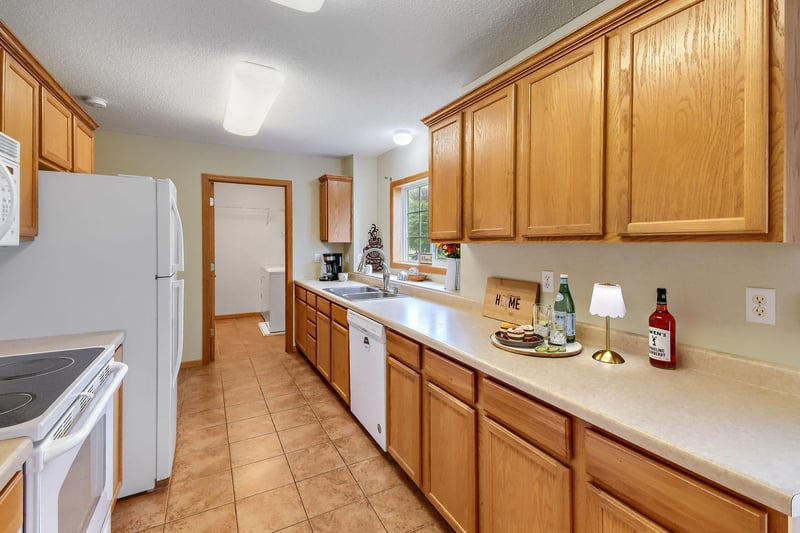 6333 Palamino Pl, Forest Lake, MN 55025