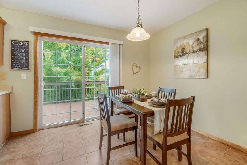 6333 Palamino Pl, Forest Lake, MN 55025