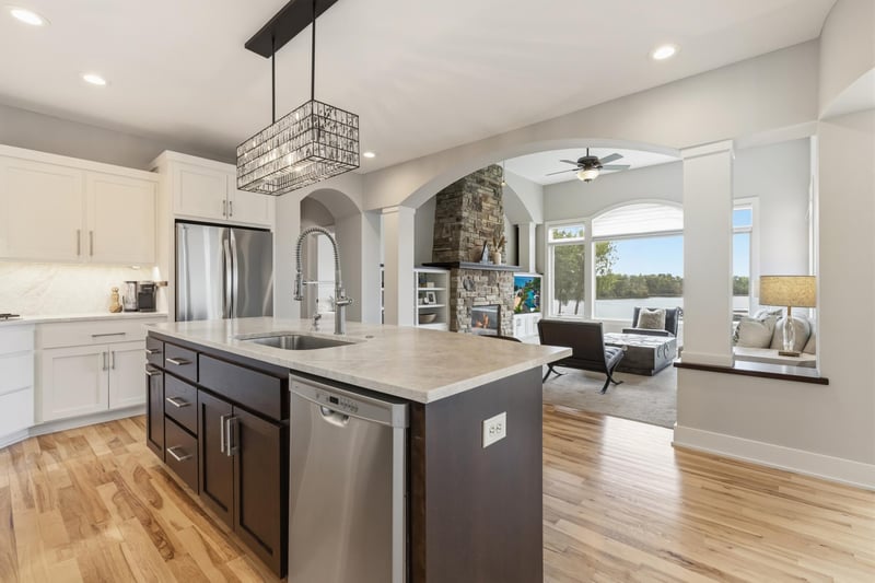 3647 Crystal Bay Ln NW, Prior Lake, MN 55372
