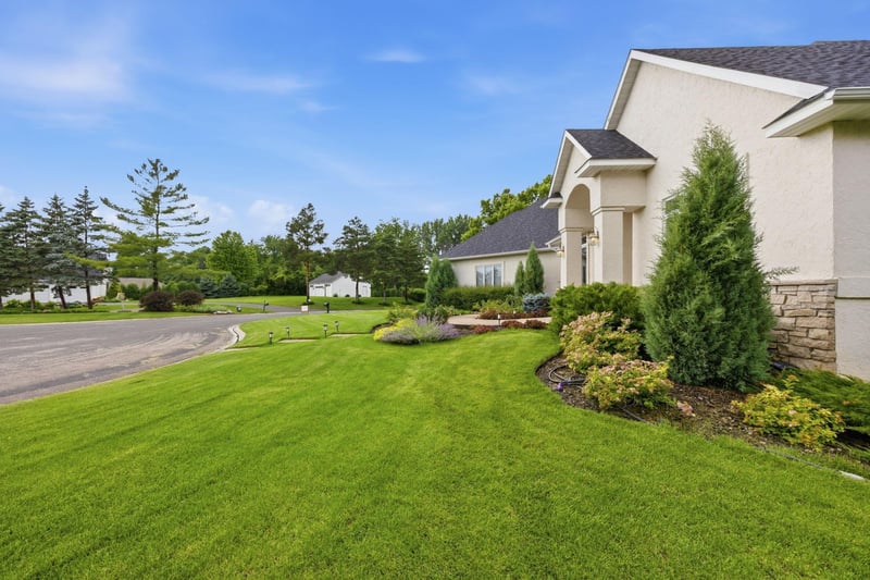 1040 Bayside Ln, Mound, MN 55364