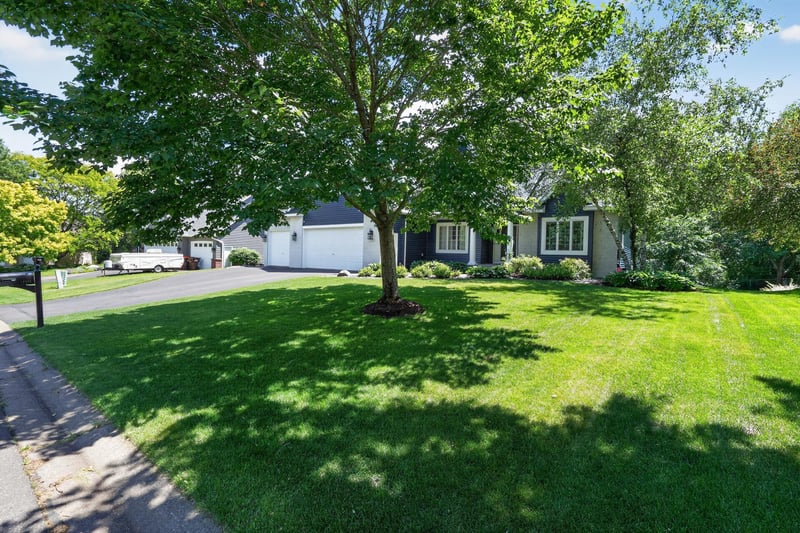 13085 56th St N, Stillwater, MN 55082