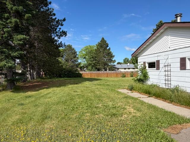 47 Birch Blvd, Babbitt, MN 55706