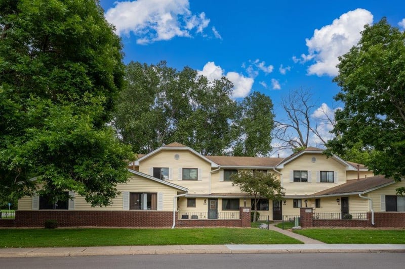 2507 Brookdale Ln, Brooklyn Park, MN 55444