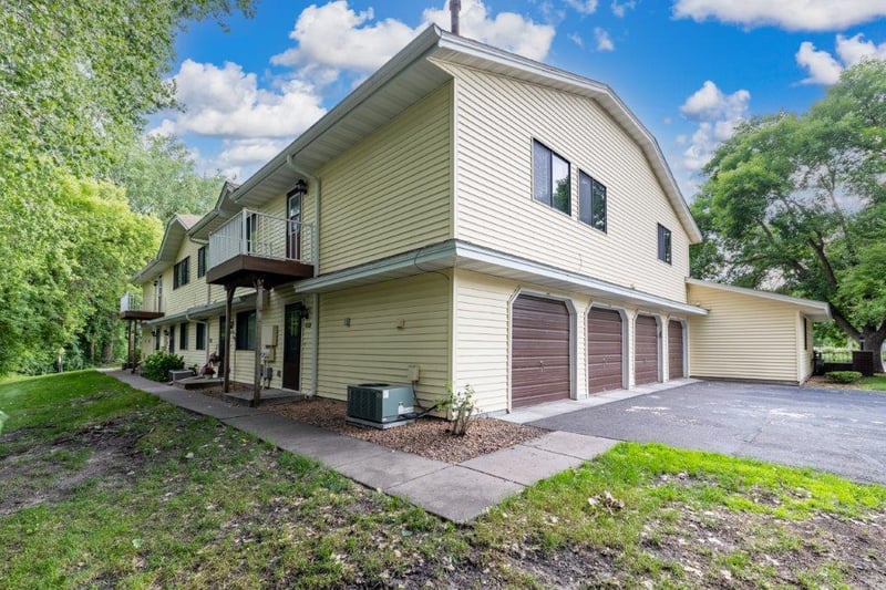 2507 Brookdale Ln, Brooklyn Park, MN 55444