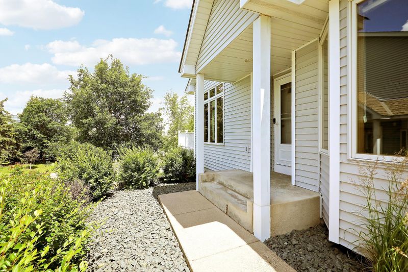 10926 Leaping Deer Ln, Eden Prairie, MN 55344