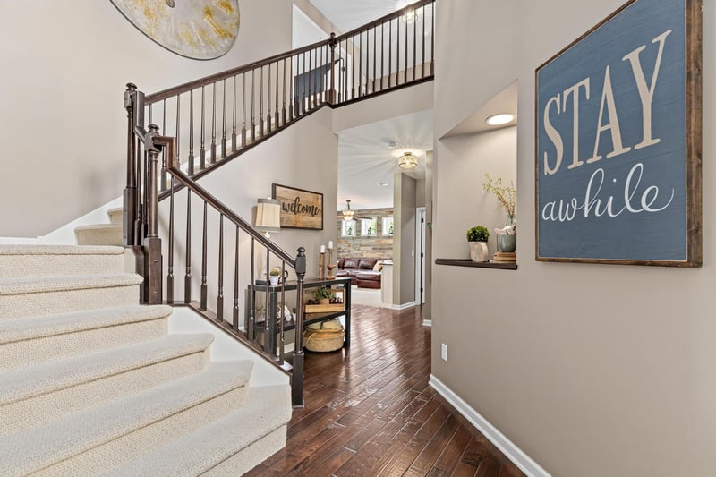 617 Eastgate Pw, Mahtomedi, MN 55115