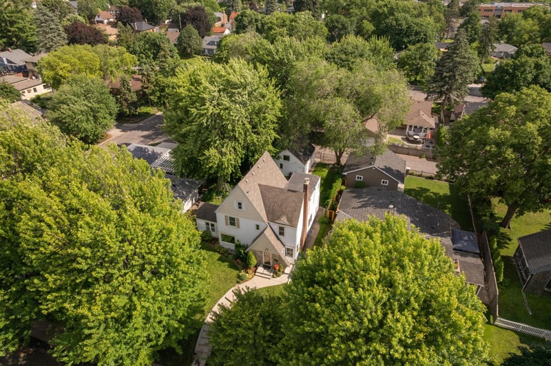 1648 Hillcrest Ave, Saint Paul, MN 55116