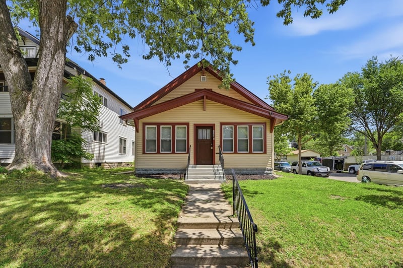 3500 Irving Ave N, Minneapolis, MN 55412