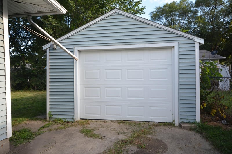 1013 9th St NE, Rochester, MN 55906