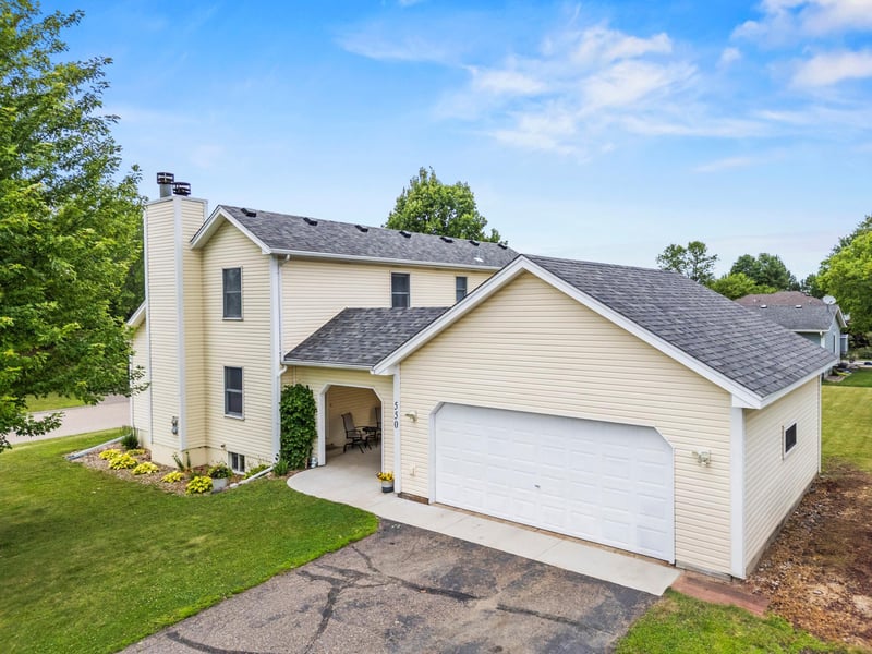 550 Merriman Ct, Delano, MN 55328