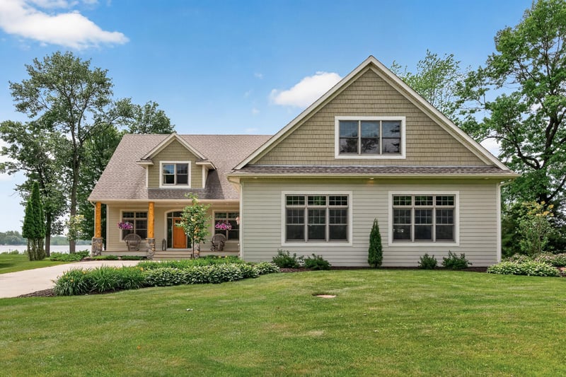 21590 S Lake George Dr NW, Oak Grove, MN 55011