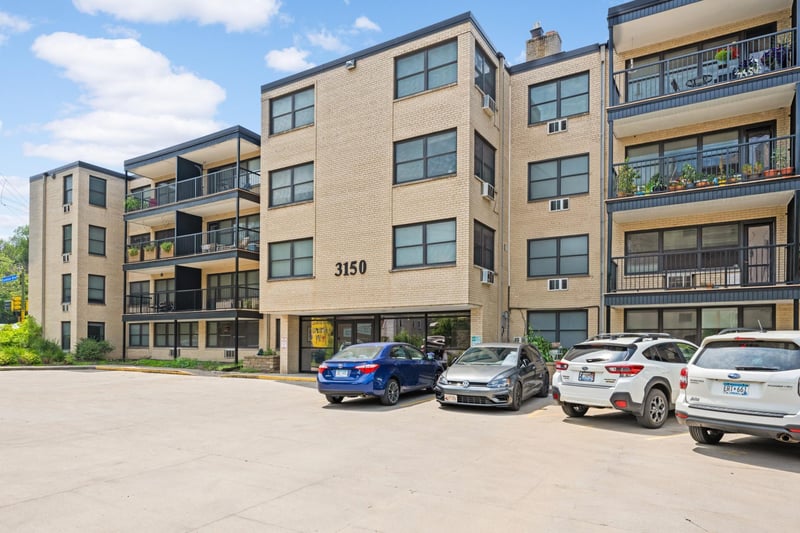 3150 Excelsior Blvd #204, Minneapolis, MN 55416