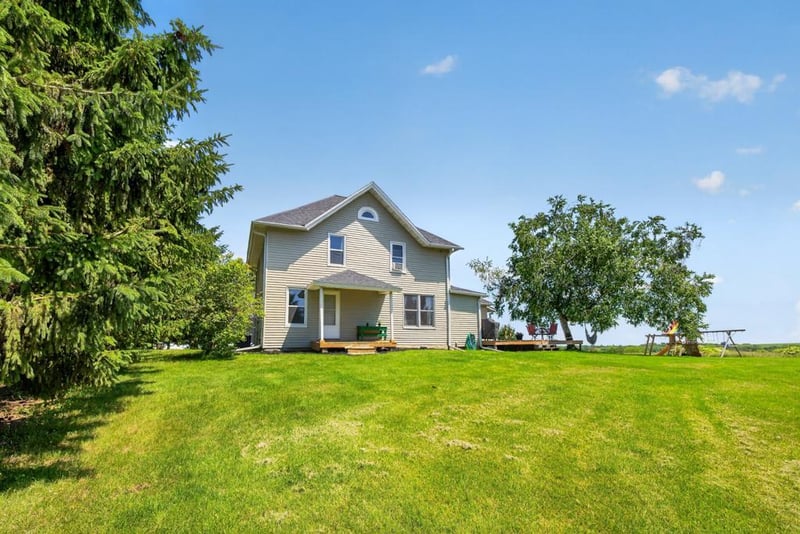70744 275th Ave, Lake City, MN 55041