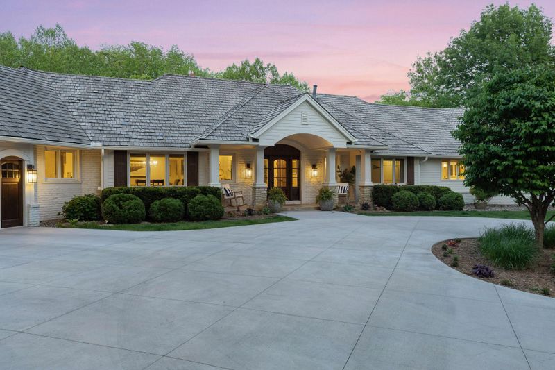 280 Hollander Rd, Orono, MN 55391